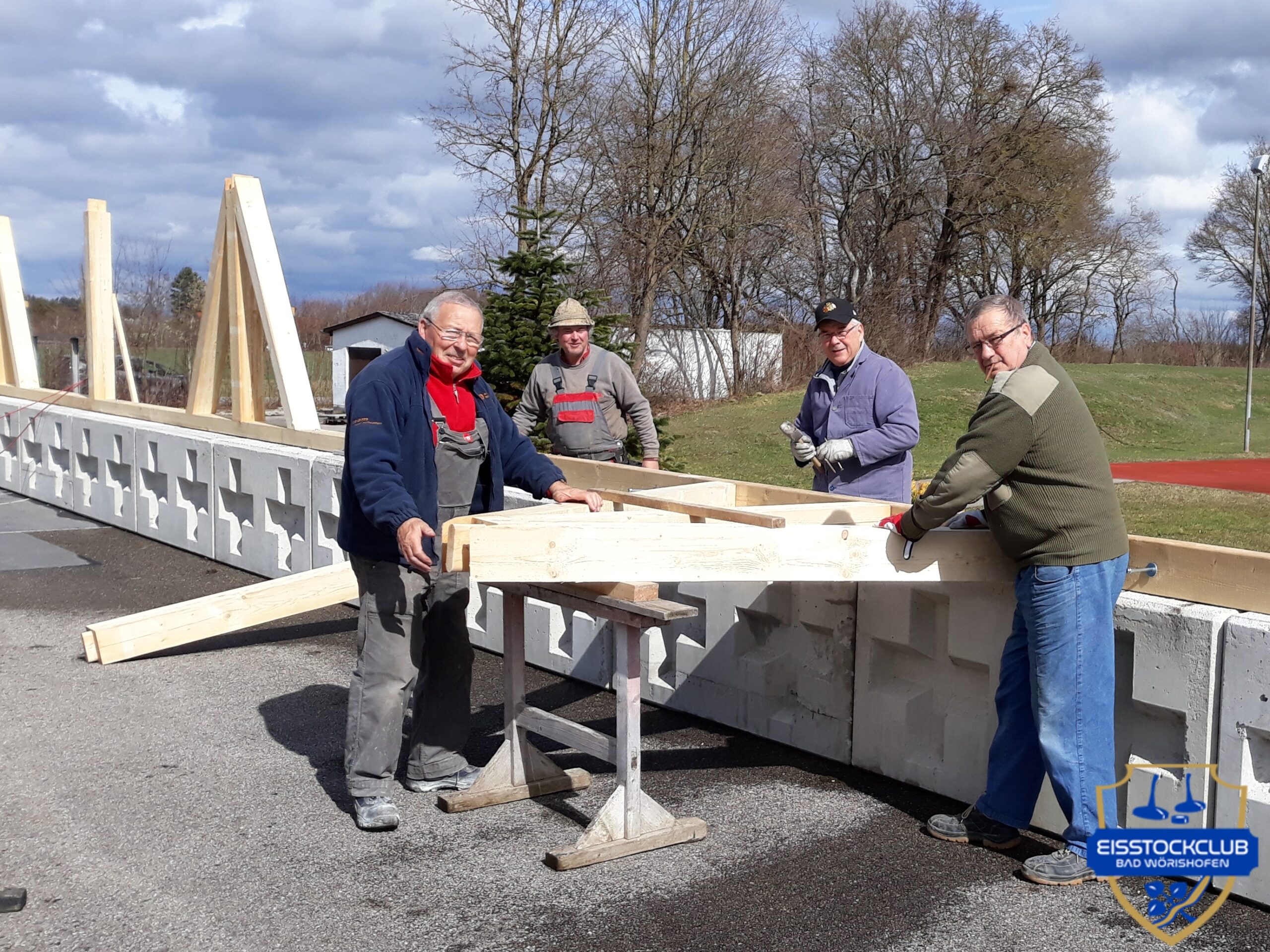 Impressionen der Arbeiten an der überdachten Pflasterbahn